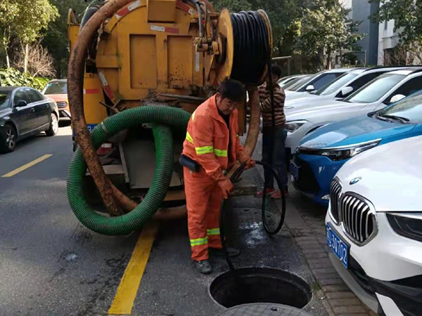 开江排污管道清淤